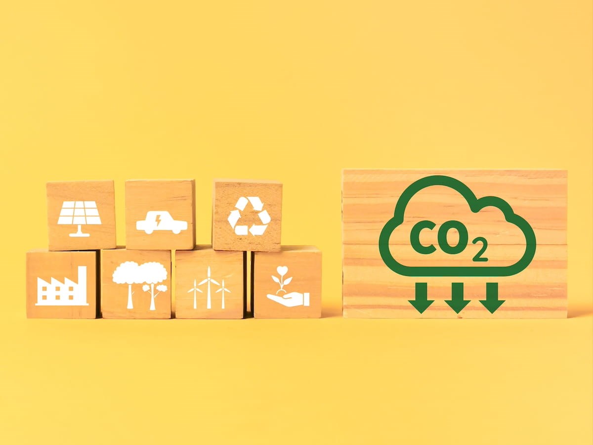 Reducing Carbon Footprint Concept With Icons On Wo 2026 01 07 05 18 50 Utc (1)