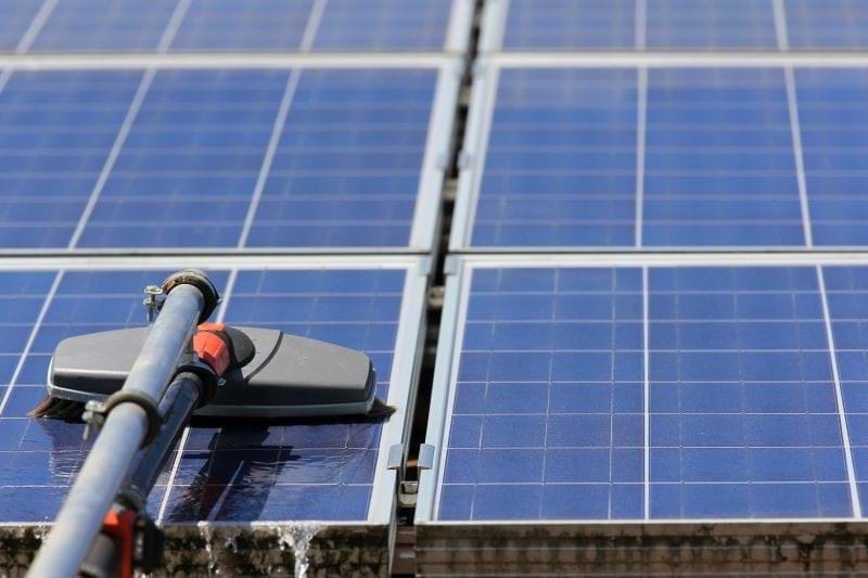 Solar Panel Cleaning Gettyimages 497715899