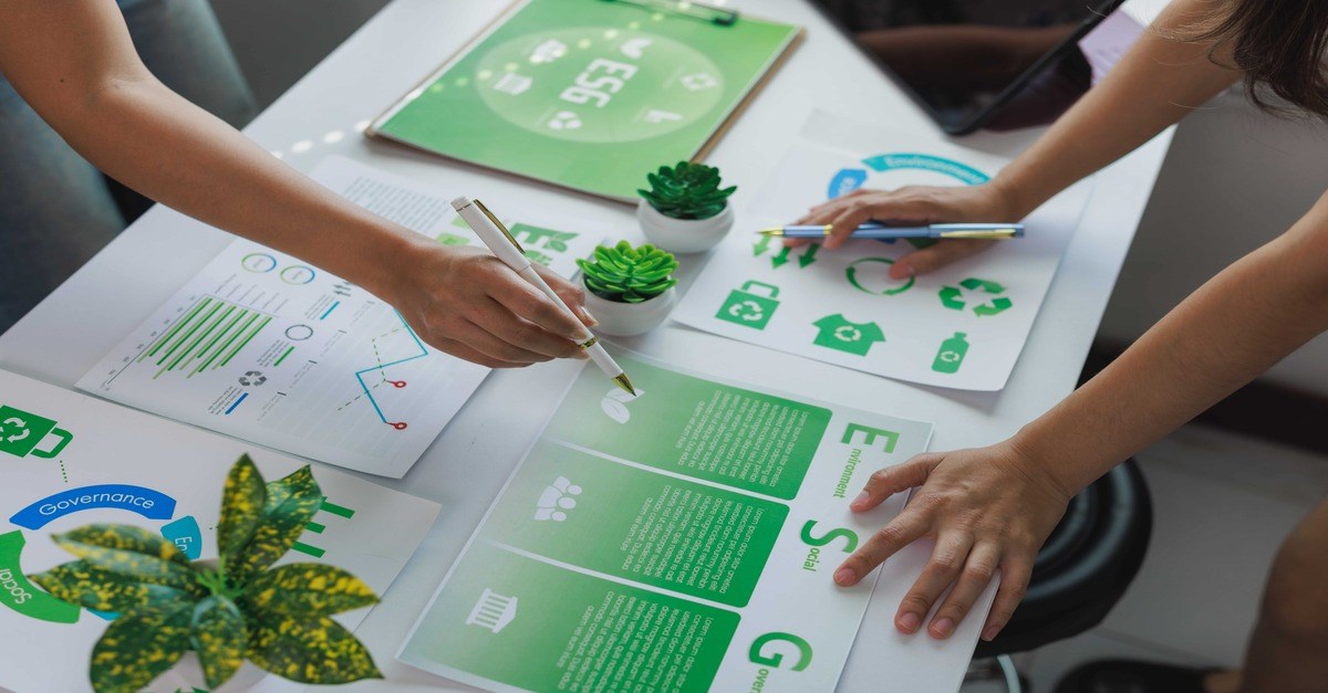 Esg Business Review On Sustainability With Green T 2026 03 27 00 53 38 Utc (1) (1)
