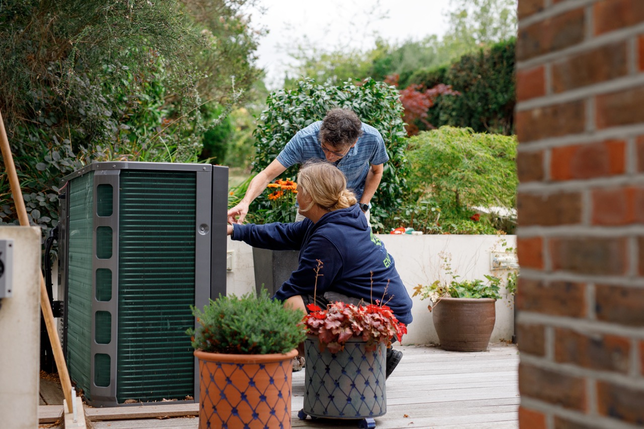 697A2a8c2111a53a1c8c28b3 CV Heatpumps 10123 Large